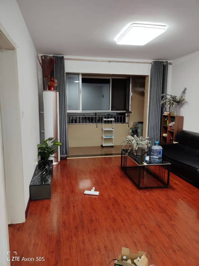 普通裝修2室2廳1衛96m21500元/月