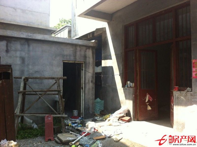 東環(huán)路，櫻花苑，前大廟村，單間復(fù)式樓六間兩廳整體出租