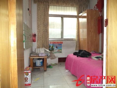 汽車站北五百米饃饃莊小區(qū)六十三平方售二十六萬