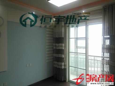 鳳凰苑精裝修復式好房，，這么低的價格，你還在猶豫嗎