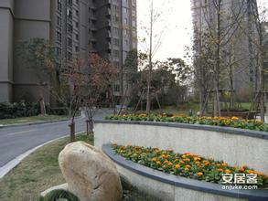 愛家豪庭精裝供暖學(xué)區(qū)房兩室兩廳一衛(wèi)