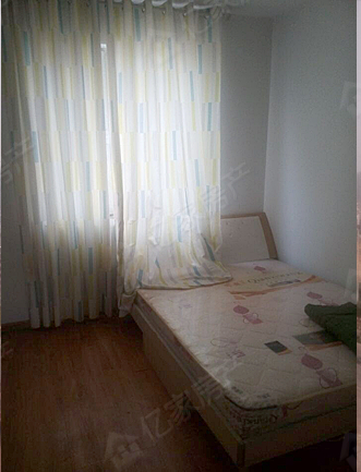 七彩陽光，全套家具家電，拎包入住