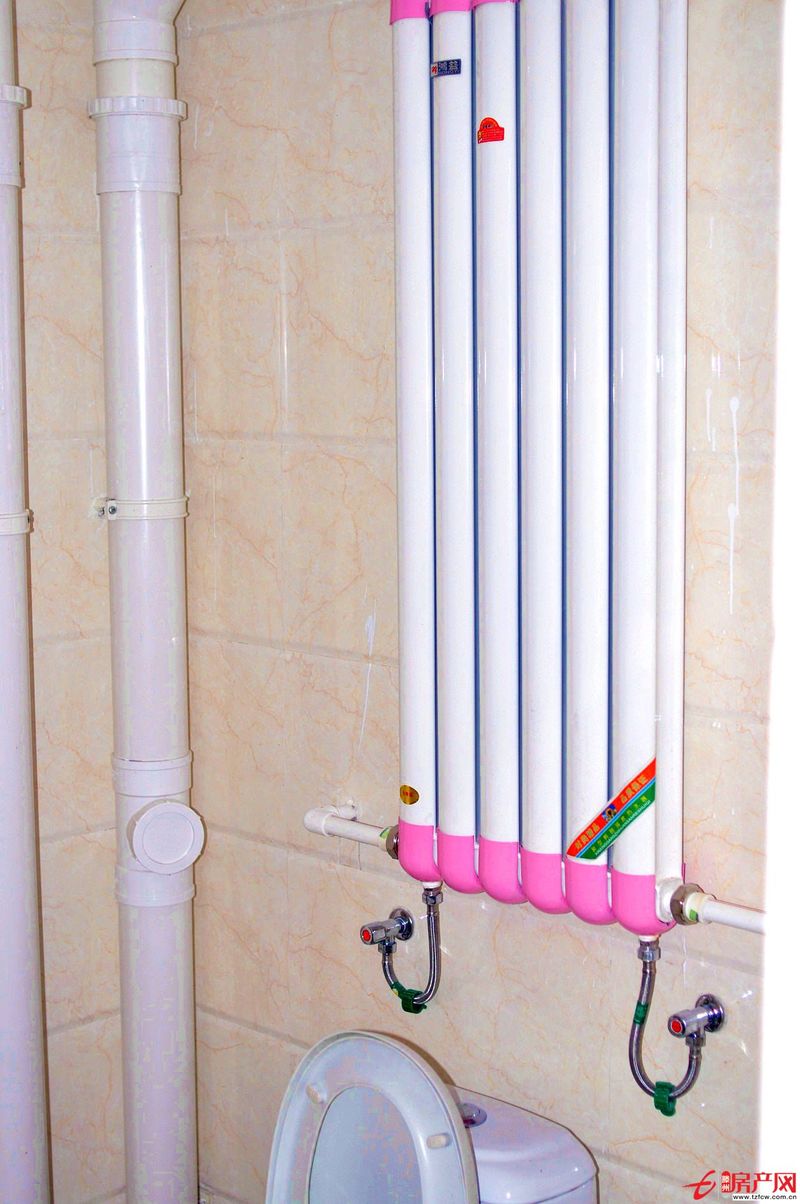 問天廣場小區新房出租、家用電器生活設施齊全！