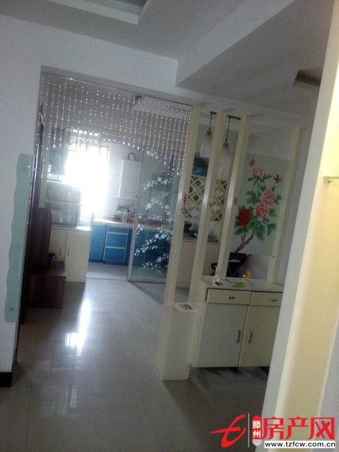 凱旋國際精裝倆居室低價出租，可以拎包入住哦
