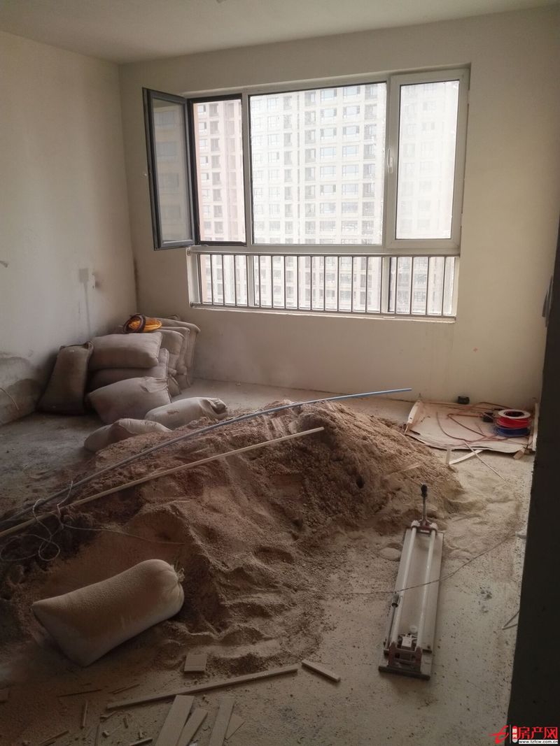 翔宇大廈小區(qū)（熙城國際斜對過）經典兩室戶型，可貸款，走售樓處