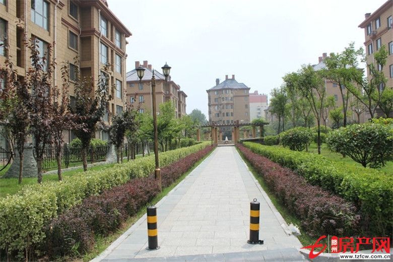 大同天下龍香苑，西戶，包含上房費，沒儲藏室車位，全款，回遷