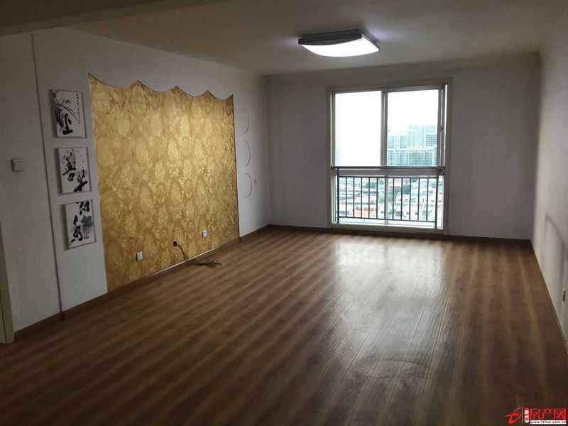 濱江國際對過，陽光麗景，3室2廳，精裝，黃 金樓層 ，可貸款