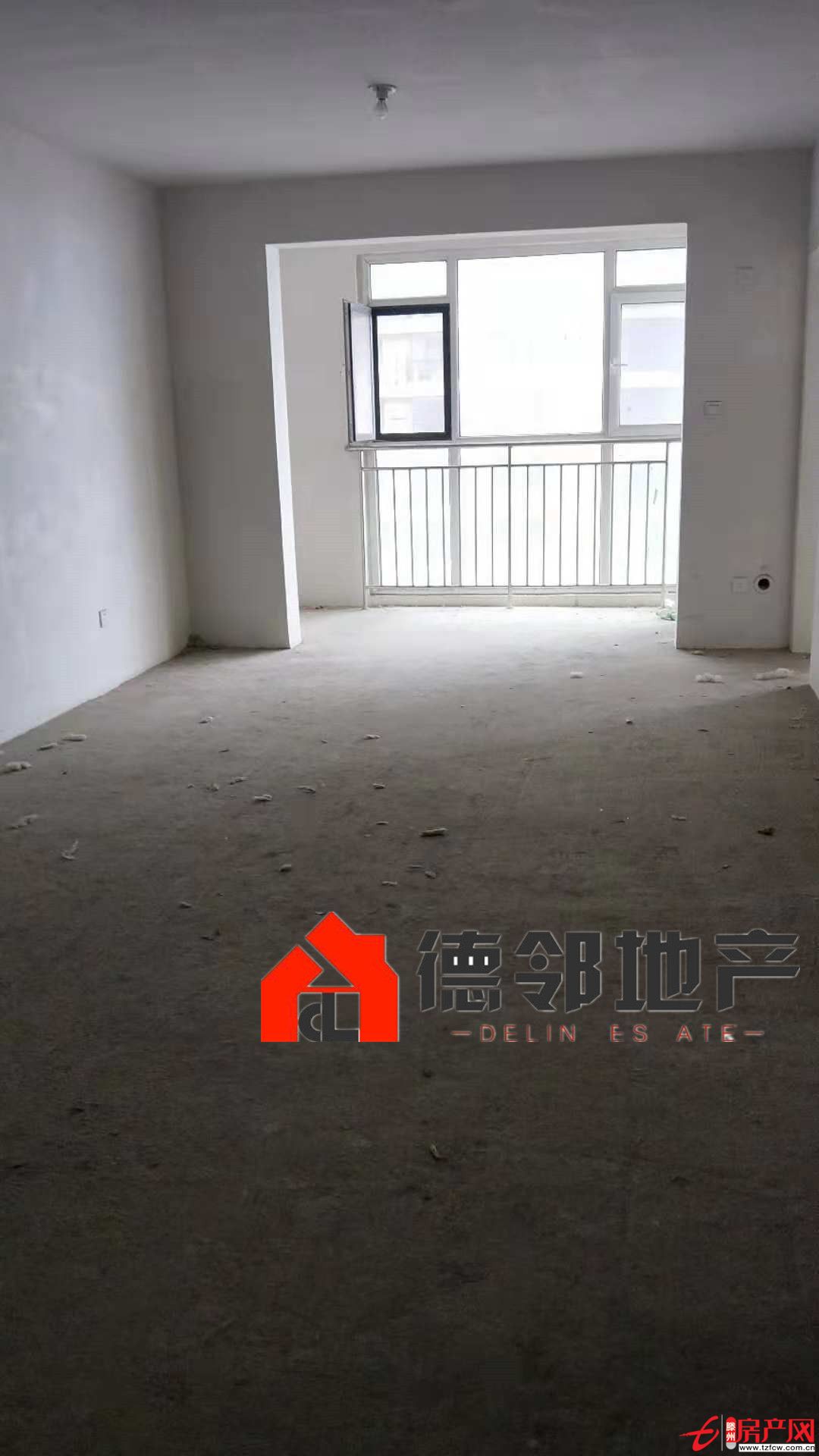 人和藍(lán)灣孩子上學(xué)方便生活環(huán)境幽靜