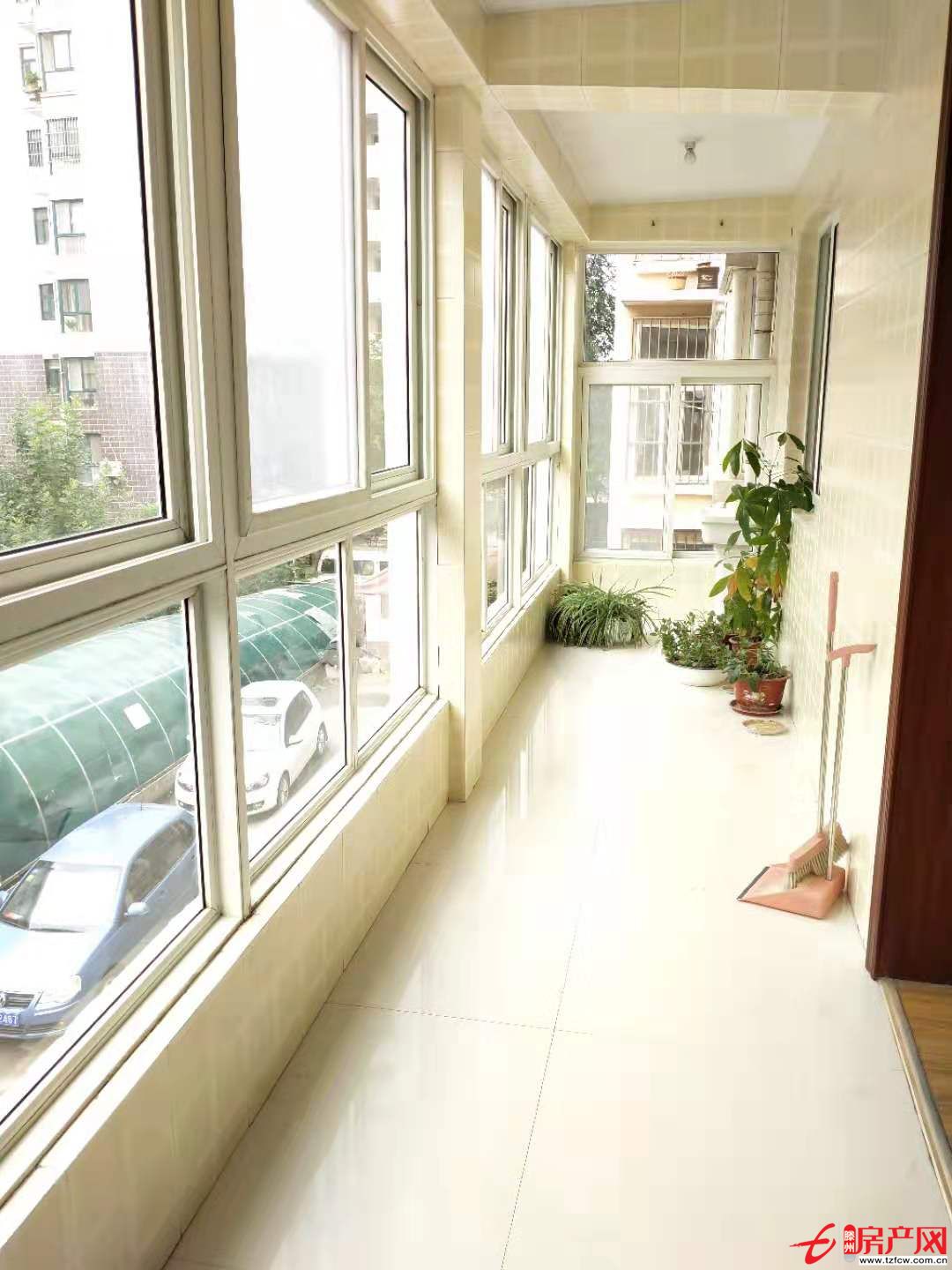 陽光麗景東區(qū)二樓四室,南北通透，隨時看房，送地上大儲藏室