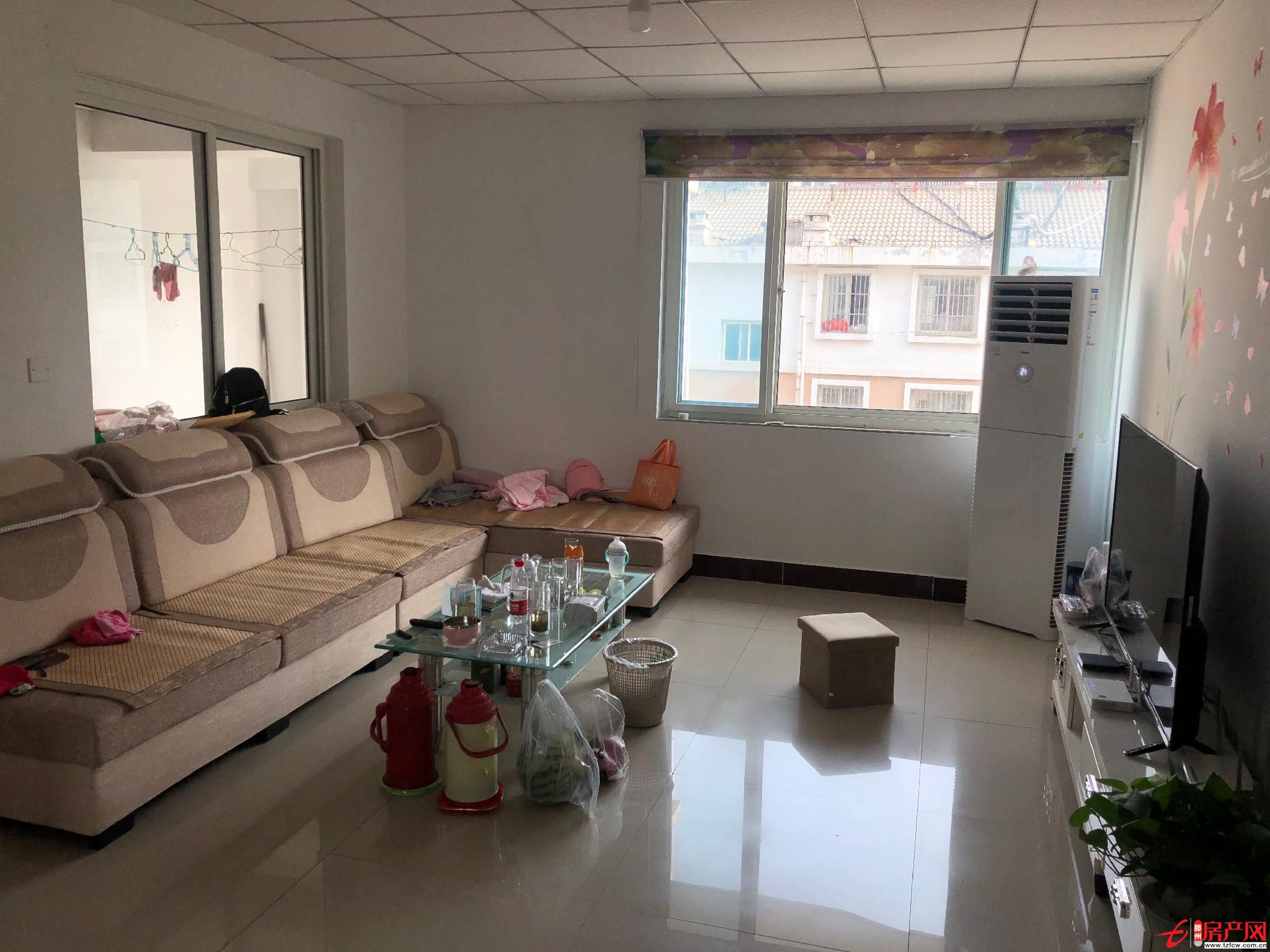 城東陽光麗景三室二廳二衛(wèi) 精裝修 有證配合貸款 地上儲藏