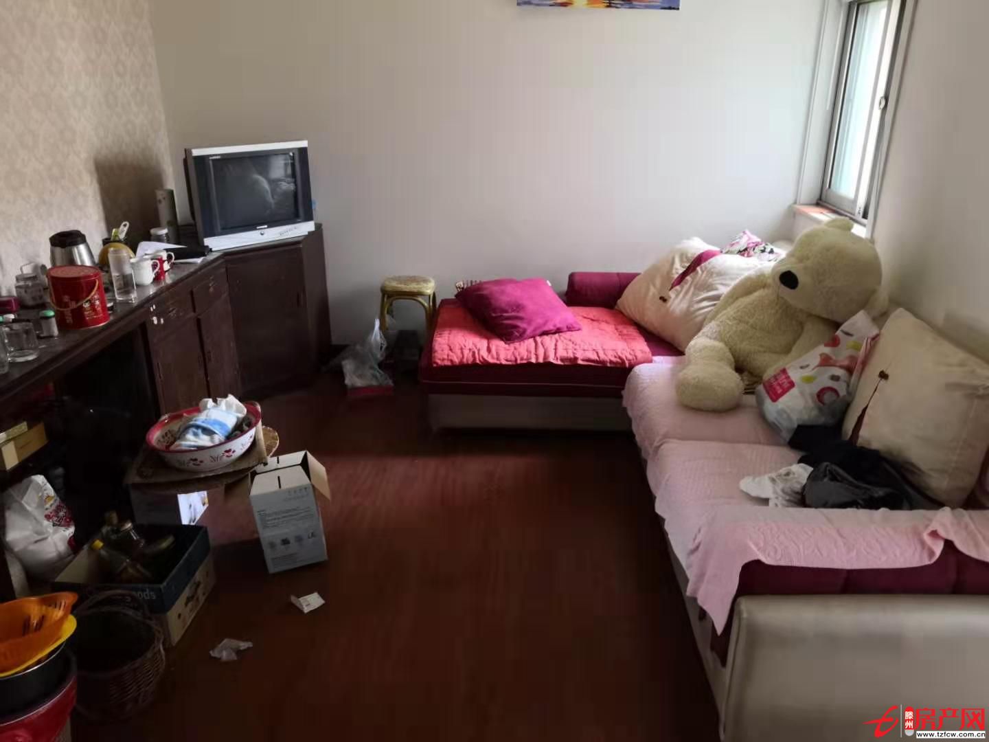 學區房，生活方便，部分家具，領包可住