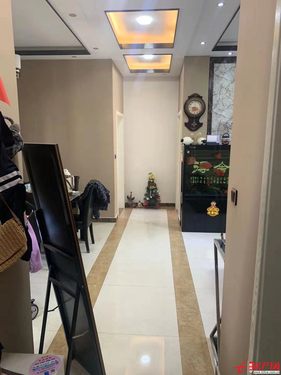 城東涵翠苑b區，多層客廳朝陽精裝三居室，送家具，拎包即住