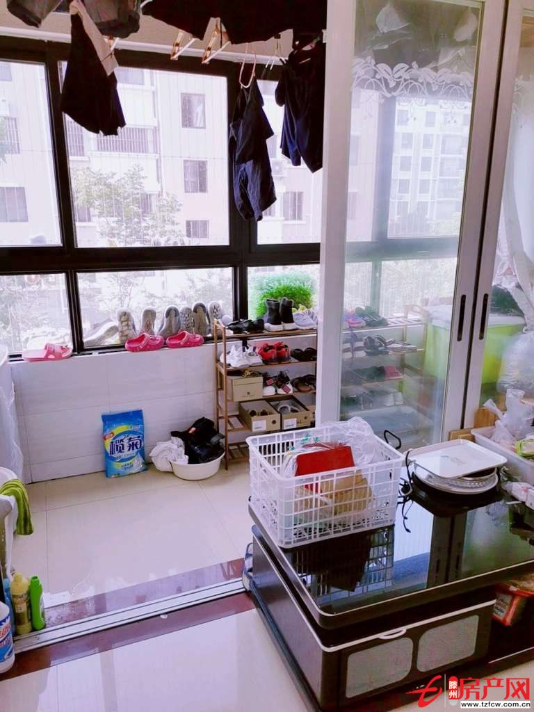 櫻花苑二期多層二樓，東戶，有證可貸款