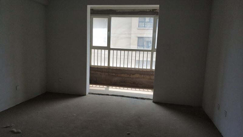 學區房，戶型好，樓層佳，居住環境內外優美