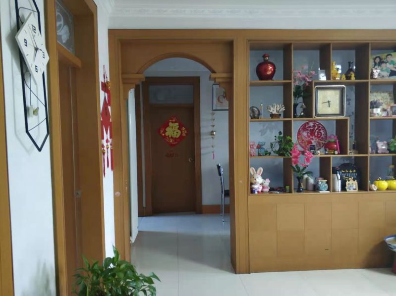 普通裝修4室2廳1衛(wèi)110m2112萬元