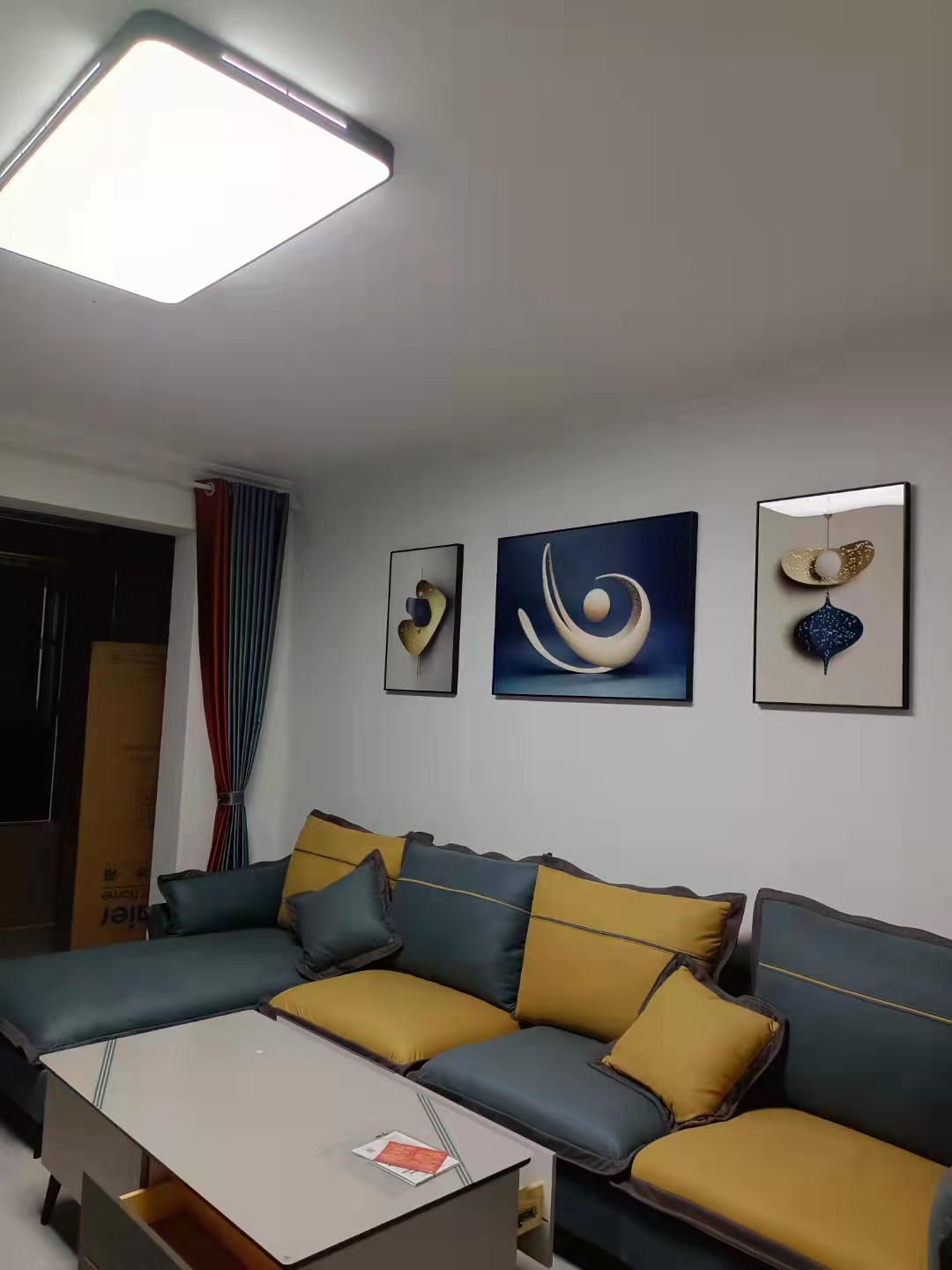 品質(zhì)小區(qū)!城北*映奎園*(滕北中學(xué)新校西鄰)3室2廳2衛(wèi)138m2,拎包入駐,隨時看房。