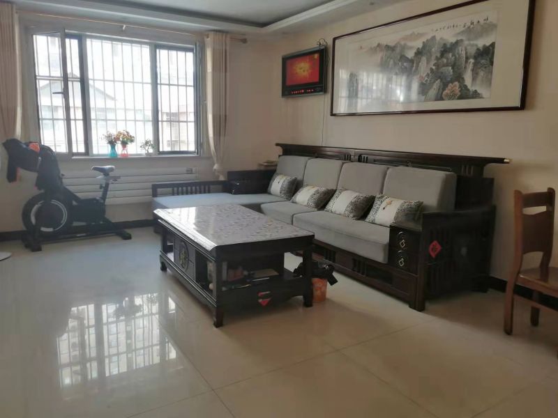 荊香苑3室2廳1衛112m2110萬元送儲藏室 簡單裝修 看房方便 價格可議
