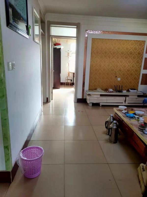 品質(zhì)小區(qū)！3室1廳1衛(wèi)90m2全明戶型，朝向采光好，學(xué)區(qū)房。