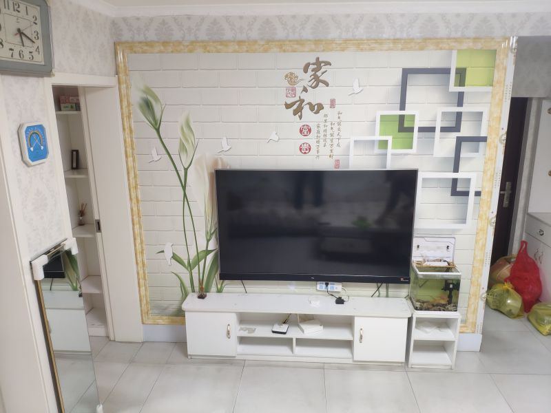 精裝修 3室1廳1衛81m21300元/月