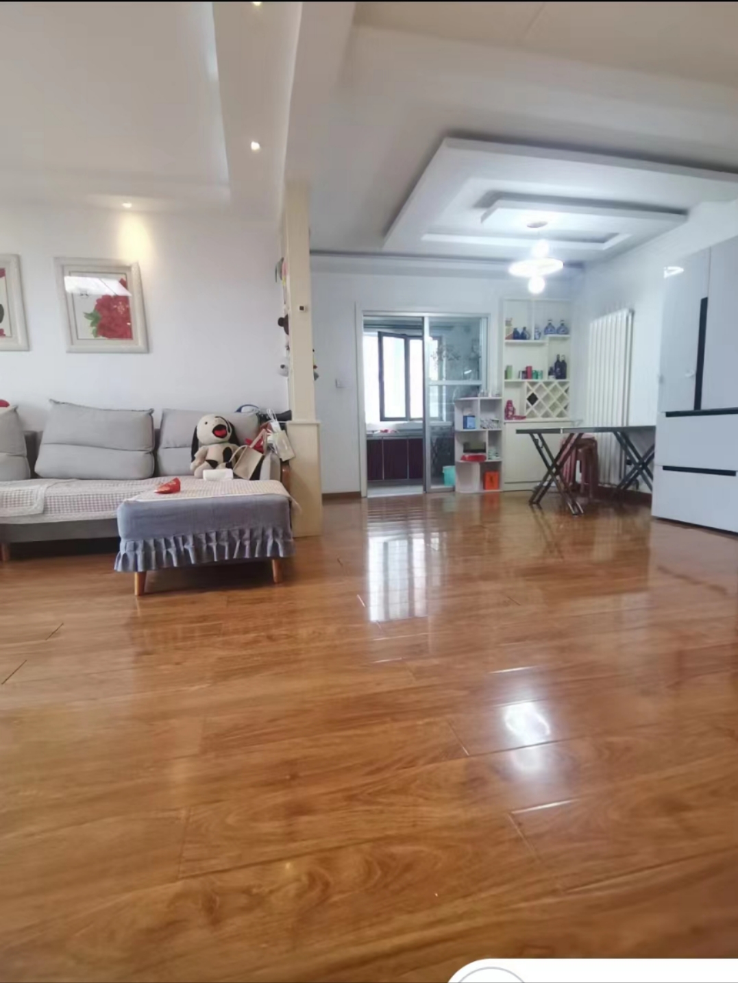 毛坯3室2廳2衛135m2140萬元